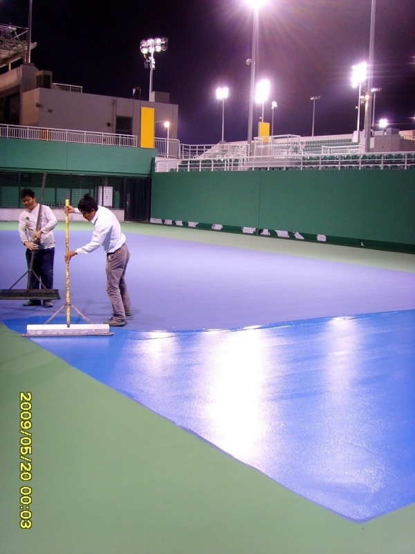 丙烯酸面层施工中